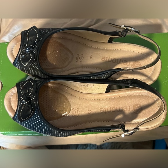 Remonte wedge slingback sandals—EUR40 - Picture 9 of 11